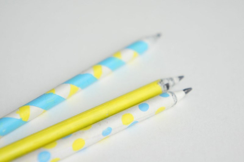 Roll Pencil 彩捲紙鉛筆：：：彈珠汽水（三枝一組） - その他のペン - 紙 多色