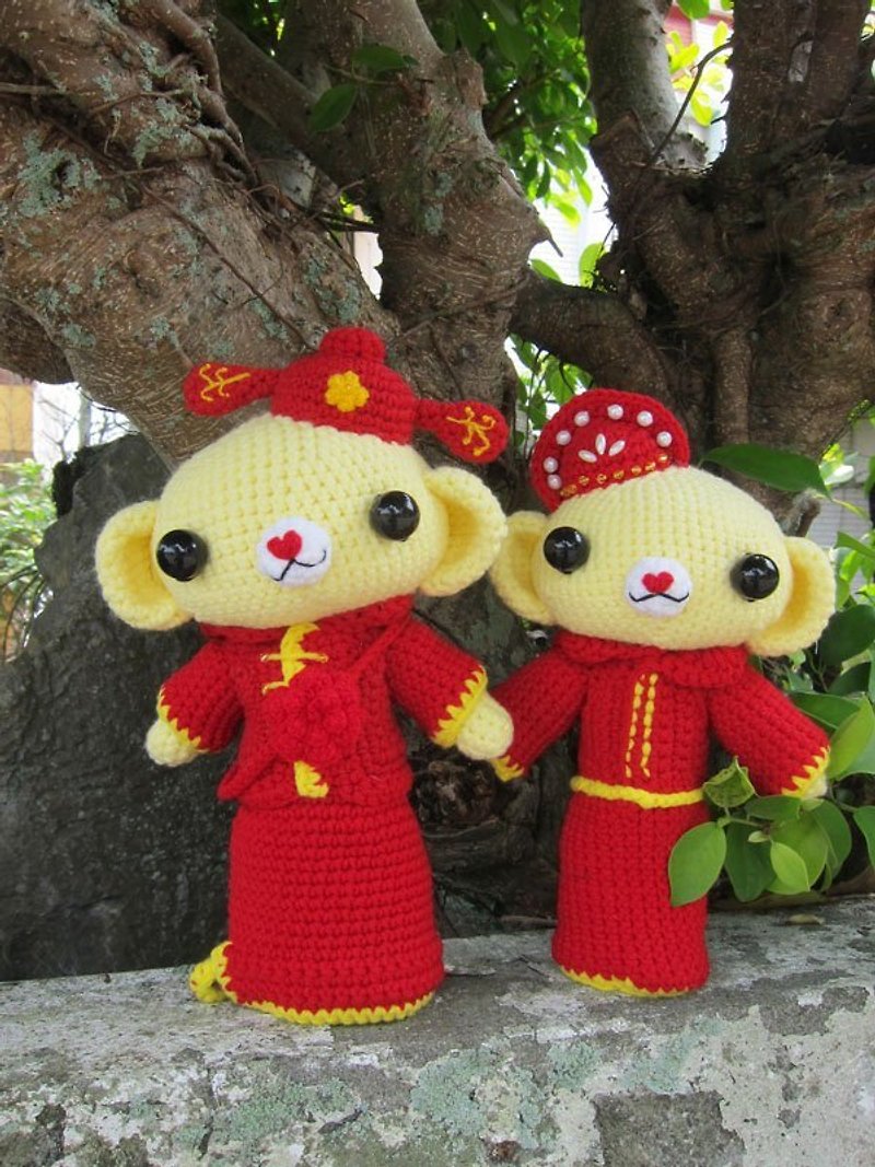 Little bear. Chinese wedding doll (customize your own wedding doll) - Stuffed Dolls & Figurines - Other Materials Red