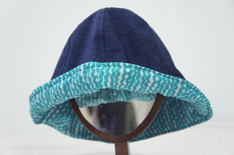 你的帽子-刺繡雙面帽/小河 - 帽子 - 其他材質 