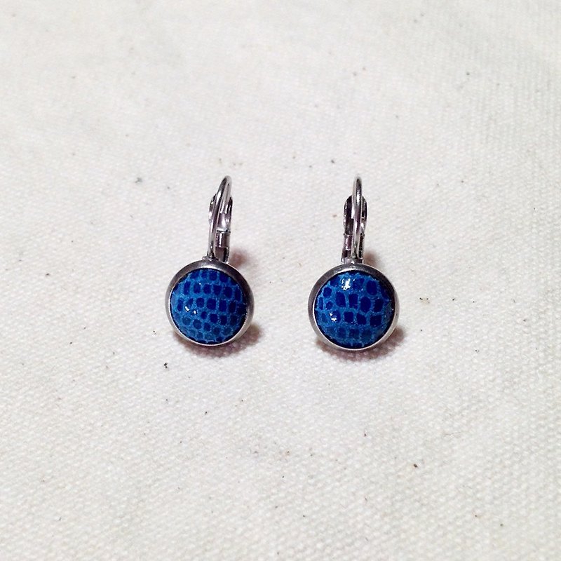 DUAL Creative Leather earrings / allergy white steel - Plaid Blue - ต่างหู - หนังแท้ 
