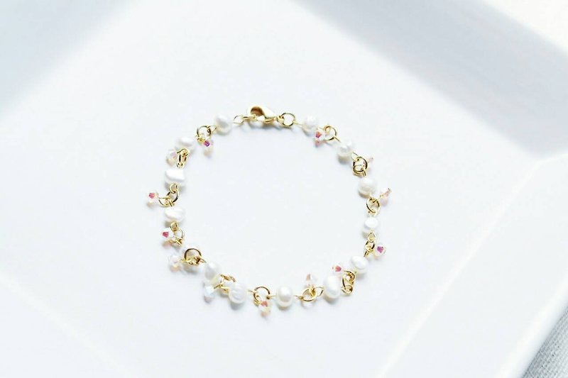 :: Wish Whisper Series :: Irregular pendant pendant bracelet - Bracelets - Gemstone 