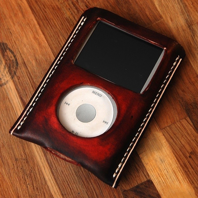 Cans hand-made hand-dyed dark red-brown Italian vegetable tanned leather MP3 ipod classic ipc leather case - อื่นๆ - หนังแท้ สีแดง