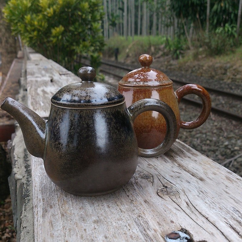 【添興窯】手工茶壺(典雅款) - 茶具/茶杯 - 其他材質 多色