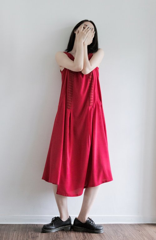 tan-tan / round neck tailoring dress-red