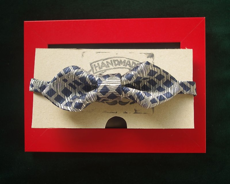 アンティーク手作り布の花がネクタイを結ぶ再編パパの弓Tie-  - 京都紳士京都gentleman-銀 - ワイドクリスマス - ネクタイ・タイピン - その他の素材 ブルー