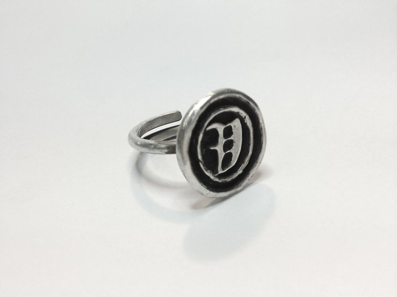 Classic retro V sealing Wax· Silver Ring | Classic V Seal Wax Ring - General Rings - Other Metals Gray