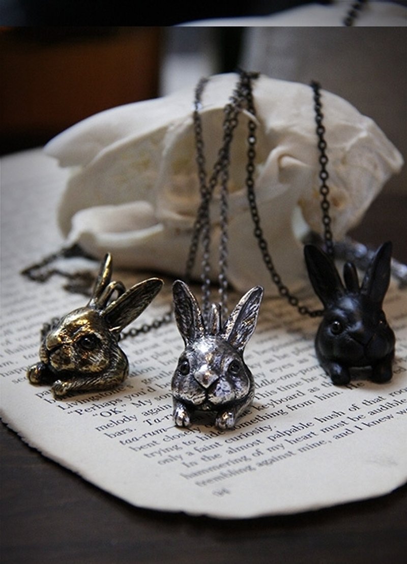 Rabbit Necklace - สร้อยคอ - โลหะ สีเทา