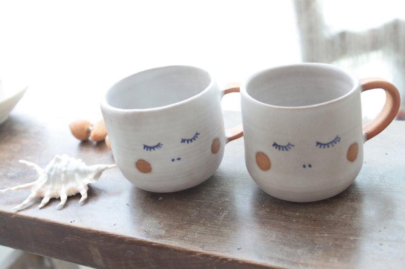 Smiling mug - Mugs - Other Materials White