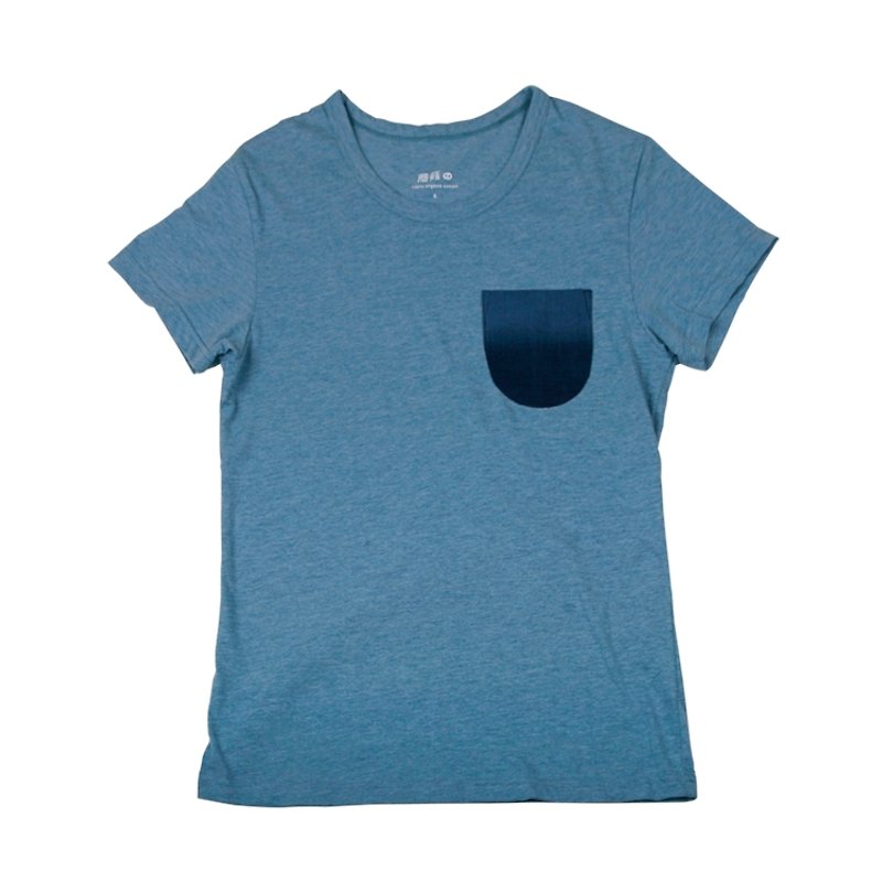蘑菇mogu / T恤 / 藍層次口袋T / 天藍 - เสื้อยืดผู้หญิง - ผ้าฝ้าย/ผ้าลินิน สีน้ำเงิน