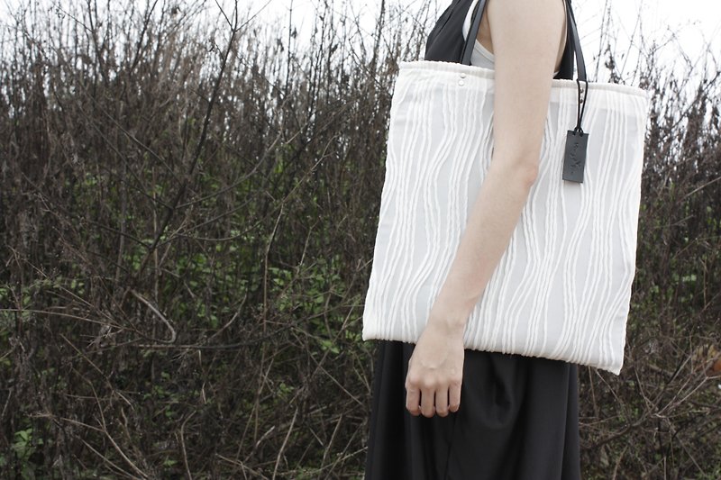 山木槿 - 側背包/斜孭袋 - 其他材質 白色