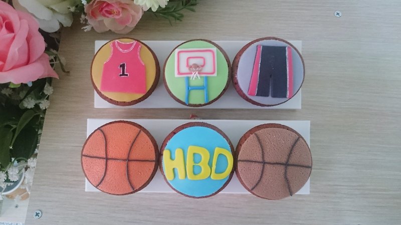 Sports Basketball wind Cupcakes - อื่นๆ - อาหารสด 