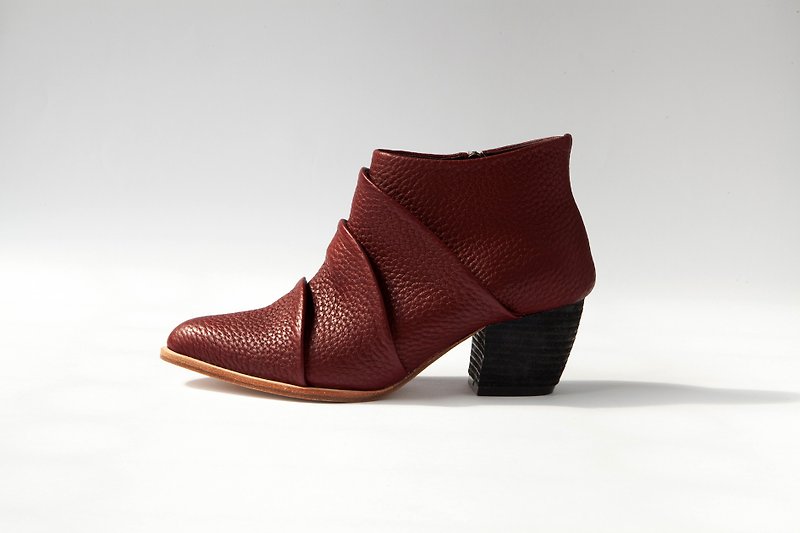 ZOODY / Mountain / handmade shoes / thick with ankle boots / red - Women's Booties - Genuine Leather Red