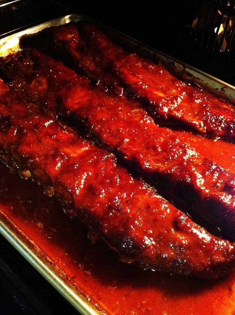 Signature pomelo honey pig ribs Yuzi Honey BBQ Ribs - เครื่องปรุงรสสำเร็จรูป - อาหารสด สีดำ