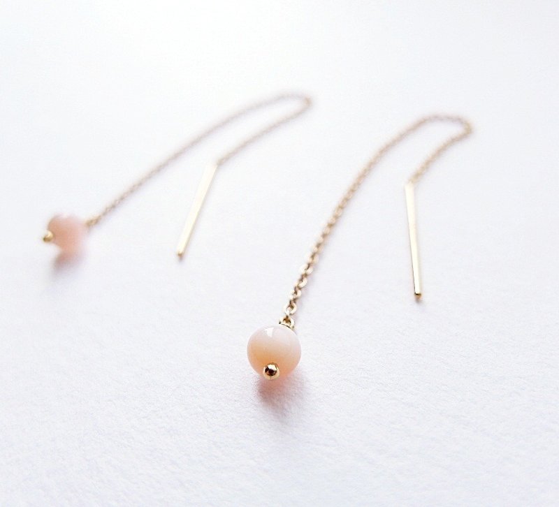 | Touch of moonlight | pink lip shell beads cat eye effect simple ear chain earrings 14K gold - Earrings & Clip-ons - Gemstone Pink