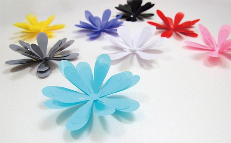 iINDOORS 3D Flowers 12pcs Wall Stickers Decoration - ตกแต่งผนัง - พลาสติก หลากหลายสี