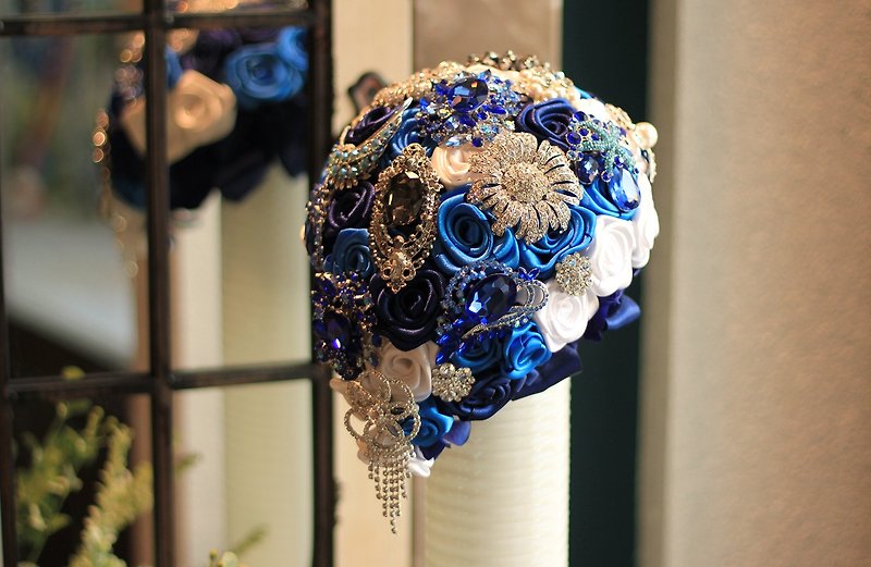 Jewelry Bouquet [Rose Jewelry Series] Water Drop Bouquet - อื่นๆ - วัสดุอื่นๆ สีน้ำเงิน