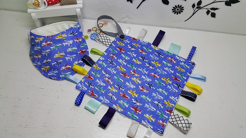 Aircraft row station Mi Yueli triangle towel + comfort towel (double yarn) sky blue - Baby Gift Sets - Other Materials Blue