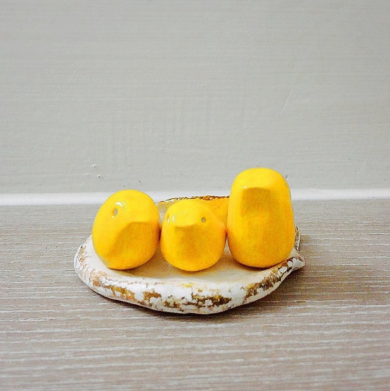 Yolk bird - Items for Display - Other Materials Yellow