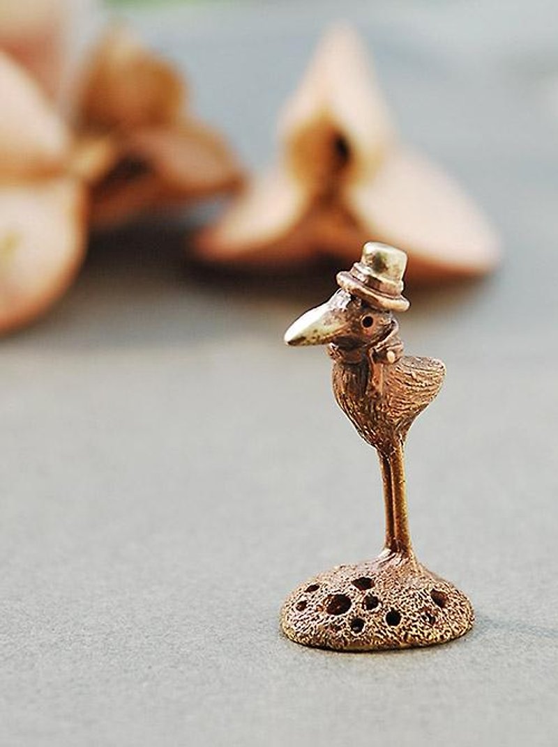 Mr. Bird wearing a hat even small brass - Items for Display - Other Metals Brown