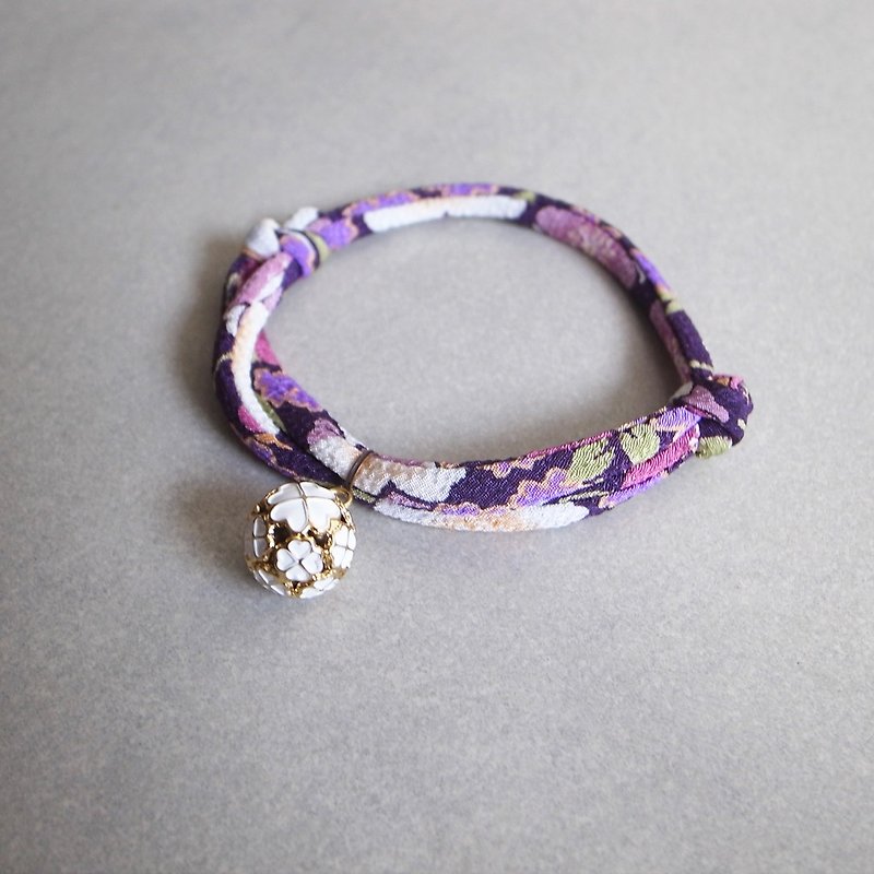 日本犬貓和布頸圈 項圈(可調式)--八重紫+白幸運草圓鈴_S號 - 貓狗頸圈/牽繩 - 絲．絹 紫色
