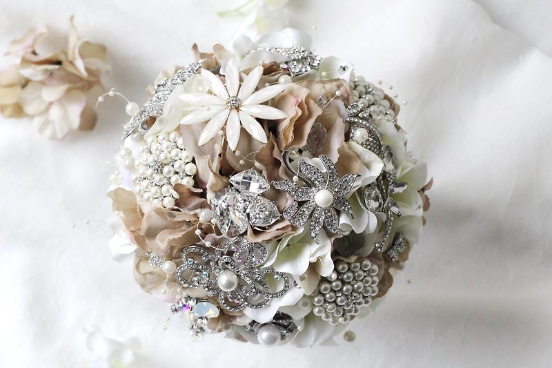 Jewelry bouquet [simulation flower series] corsage and bouquet discount combination - Other - Other Materials Gold