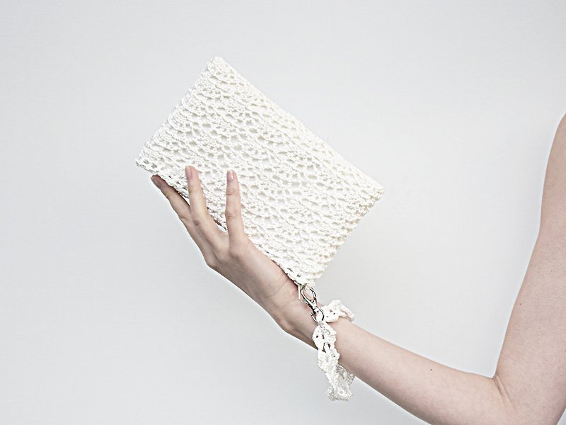 Ivory Bridal Clutch Bag – Bridal White Lace Purse – Crochet Lace Wedding Purse – Wedding Bag – Pearl White Small Wristlet Bag – Crochet Bag - Clutch Bags - Other Materials White