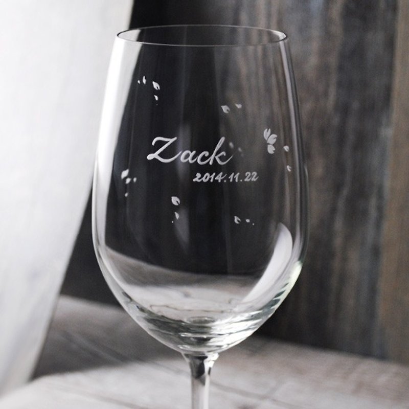 Customized gift 425cc [Sakura Cup] Japanese cherry blossoms, red wine glass, cherry blossoms and snow in the wine - Bar Glasses & Drinkware - Glass Gray