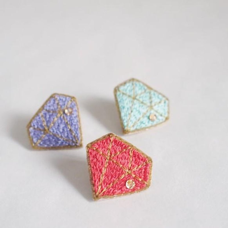 jewelry pin badge - Brooches - Thread Pink