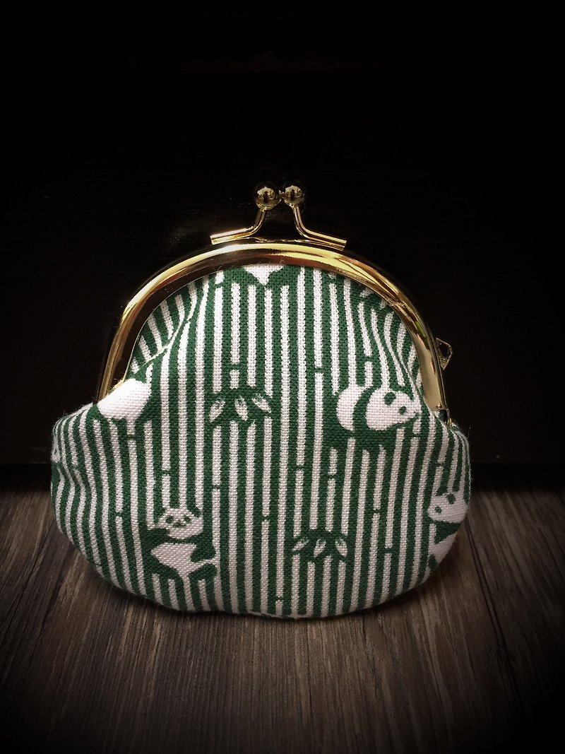 Bamboo Panda small mouth gold package - กระเป๋าใส่เหรียญ - วัสดุอื่นๆ สีเขียว