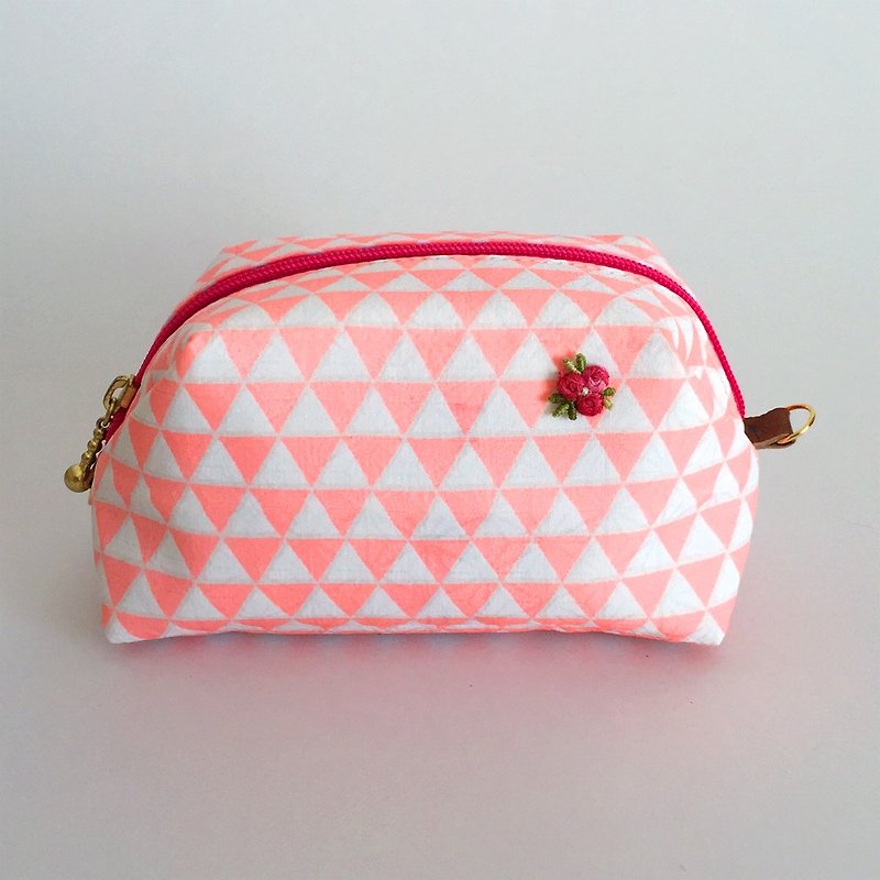 Pouch with Japanese traditional pattern, Kimono (Medium) - Toiletry Bags & Pouches - Other Materials Pink