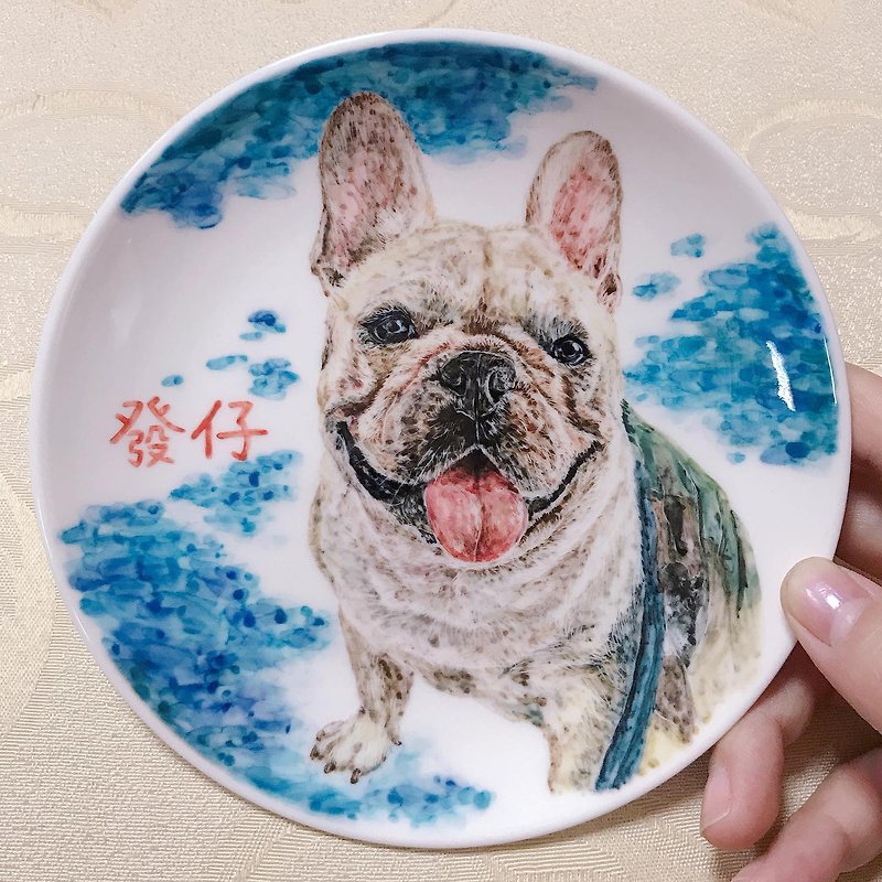[Customized] 5-inch or 6-inch hand-painted porcelain plate for cats, dogs and rabbits / with stand - Small Plates & Saucers - Other Materials Multicolor