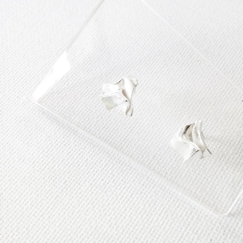 Raw Wrap Earring  In the fold Collection  925 silver - ต่างหู - โลหะ ขาว