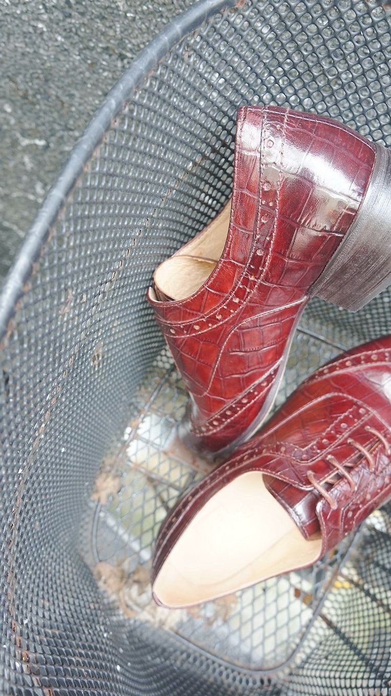 # 861 # delicate exquisite old Oxford embossed reddish brown - รองเท้าอ็อกฟอร์ดผู้หญิง - หนังแท้ สีแดง