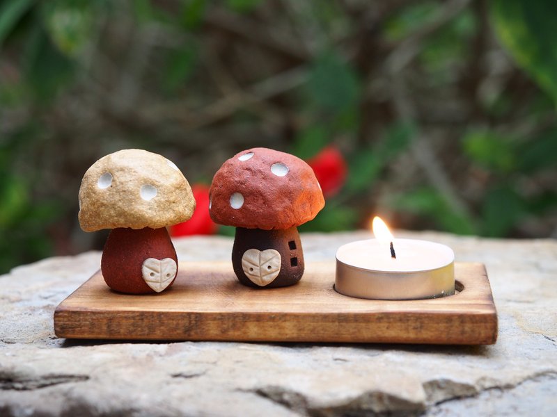 Candle Candlestick [small house] - Value lovely mushroom hut - including handmade wooden candlesticks +1 small candle / 4 group (Internet Price) - เทียน/เชิงเทียน - วัสดุอื่นๆ 