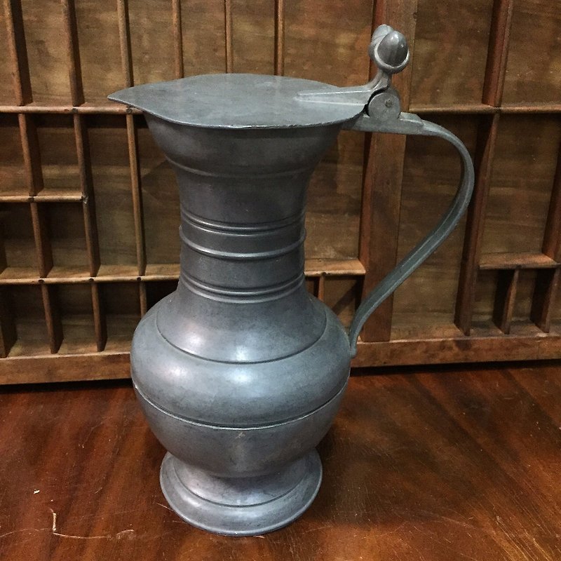 British quality system of early tin kettle - ถ้วย - โลหะ สีเทา