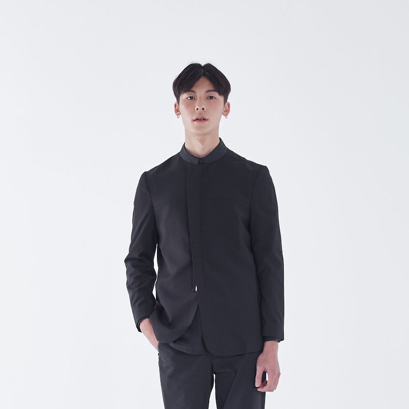 TRAN - 極簡立領拉鍊西裝 - 男夾克/外套 - 其他材質 黑色