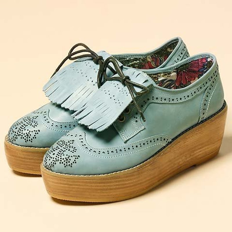 e'cho. Retro diva blue tassel fresh carved platform shoes ║Ec06 - รองเท้าหนังผู้หญิง - หนังแท้ สีน้ำเงิน