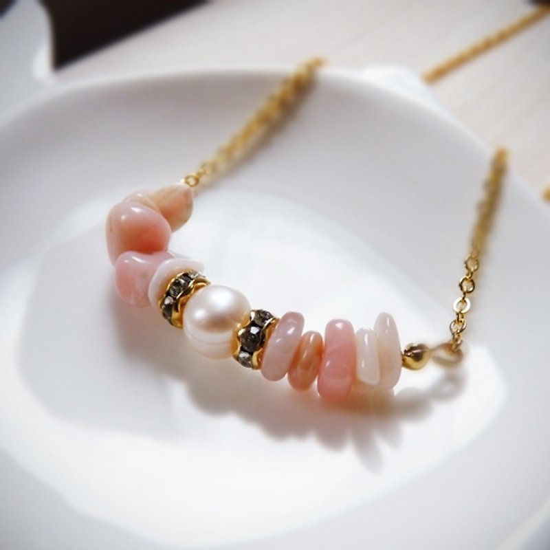 [Fang.] Smile / O baby pink pearl bracelet - สร้อยข้อมือ - วัสดุอื่นๆ สึชมพู