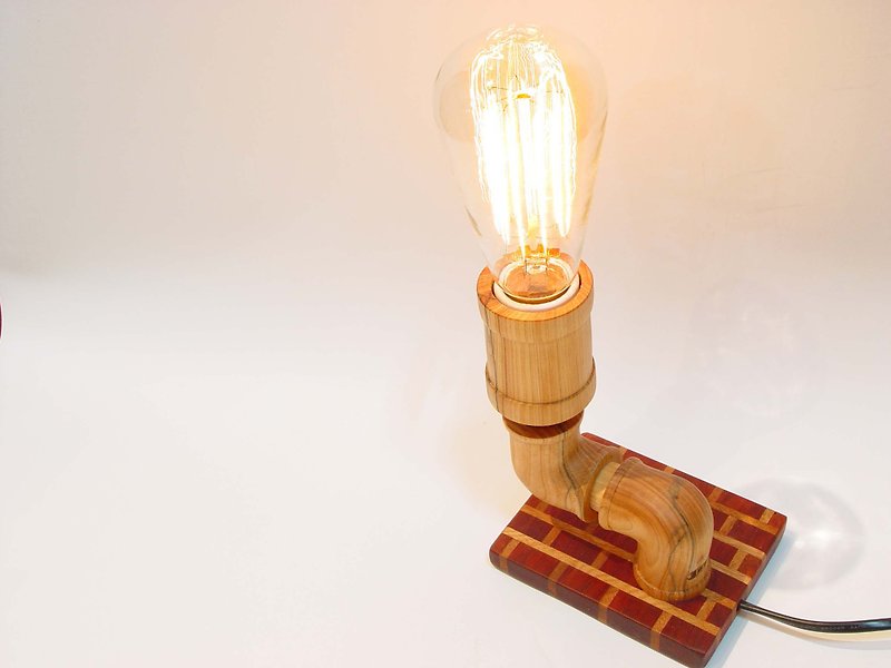 光よりもうさぎ：エジソン電球、木製パイプライト - 照明・ランプ - 木製 レッド