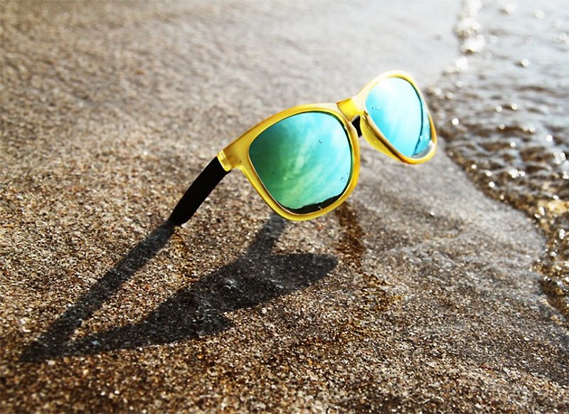 Sunglasses│Yellow Black Frame│Golden Green Lens│UV400 protection│2is Yaron  - แว่นกันแดด - พลาสติก สีเหลือง