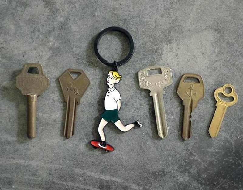 YIZISTORE sports series keychain Keychain - skateboarding teenager - ที่ห้อยกุญแจ - โลหะ 