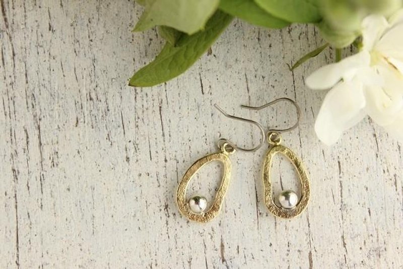 Earrings / Simple Style Silver Ball Brass Type - Earrings & Clip-ons - Other Metals Gold