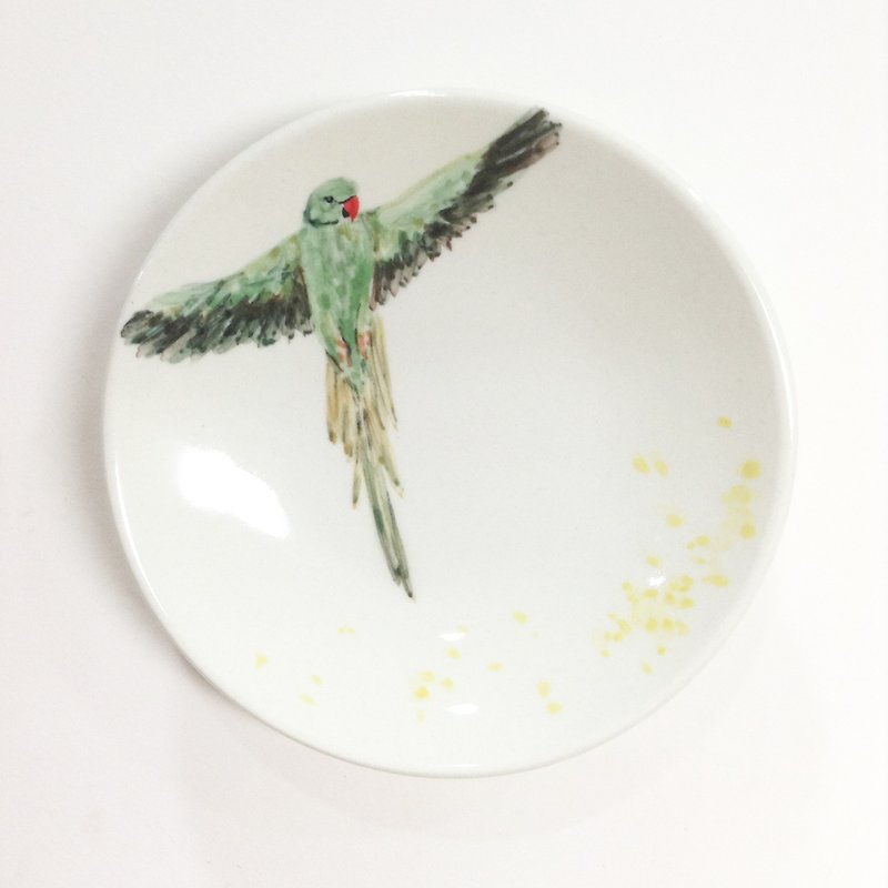 Winged green moon wheel (a little grass for optional color)-parrot hand-painted small dish/soy sauce dish - จานเล็ก - เครื่องลายคราม สีเขียว