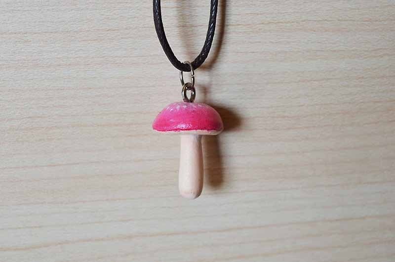 Hand-made necklace / only this one / peach elf mushroom - สร้อยคอ - อะคริลิค สึชมพู
