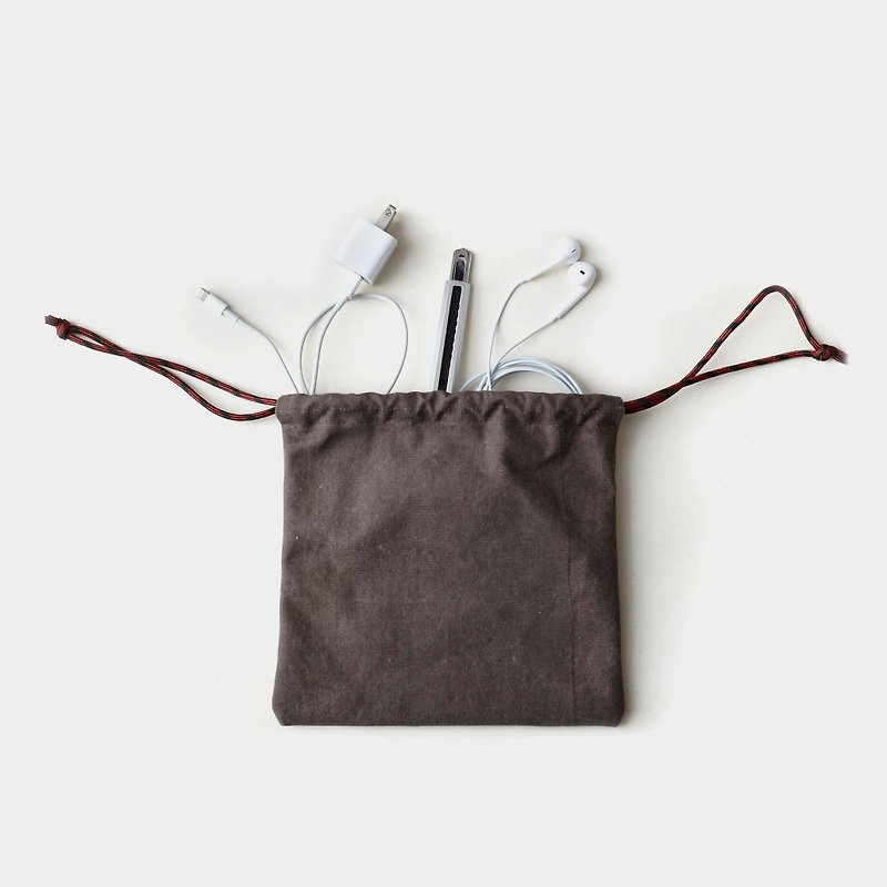 【Brick Buns Tips】 Washable canvas bag bag can be put headphones, debris, sunglasses, mobile power, charging line gifts - Toiletry Bags & Pouches - Other Materials Brown