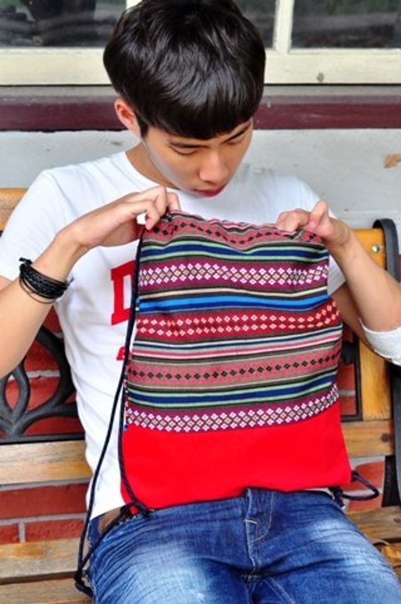 RABBIT LULU 束口袋 束口包 後背包。民俗風 咖啡拼接紅底帆布 - Messenger Bags & Sling Bags - Other Materials Red