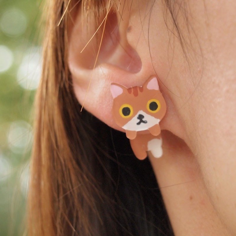 Meow - lazy cat earrings - ต่างหู - พลาสติก สีนำ้ตาล