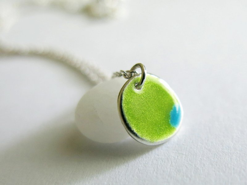 Color Matching Game / Green Apple - Necklaces - Other Materials Green