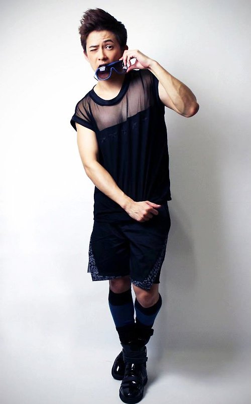 FASHION ICON 台灣設計師品牌 男裝 時尚流行 前衛設計 男裝 短褲 休閒褲 黑色
