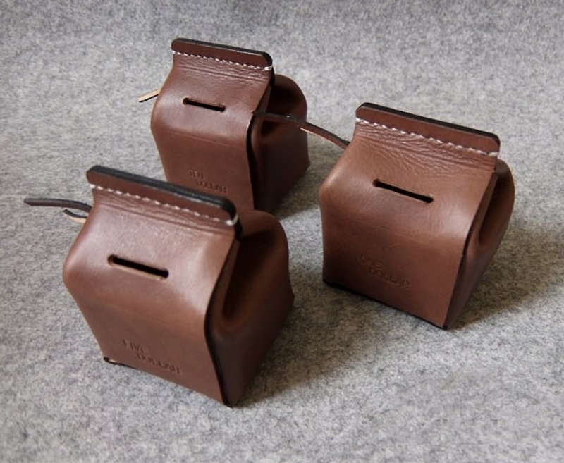 Leather milk carton money box by original design. - กระปุกออมสิน - วัสดุอื่นๆ 
